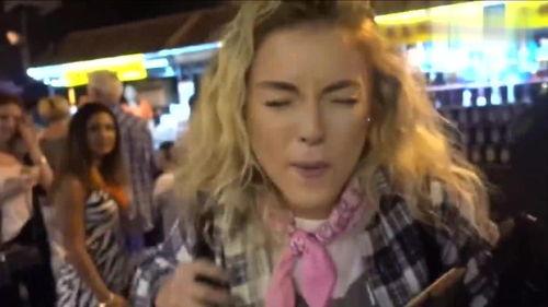 女生网红吃瓜视频下载,揭秘娱乐圈幕后真相  第3张