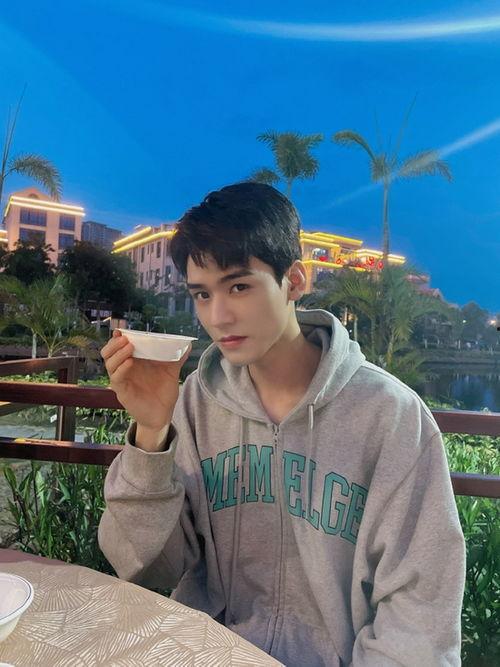 独家爆料龚俊视频,揭秘明星幕后生活瞬间